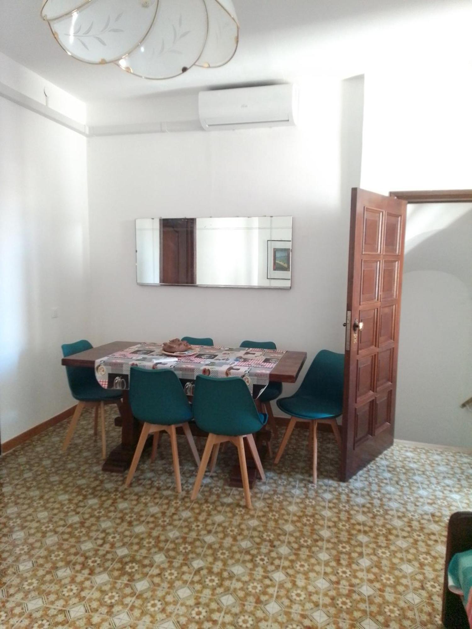 Casa Vacanze Sulmona Centro Luaran gambar
